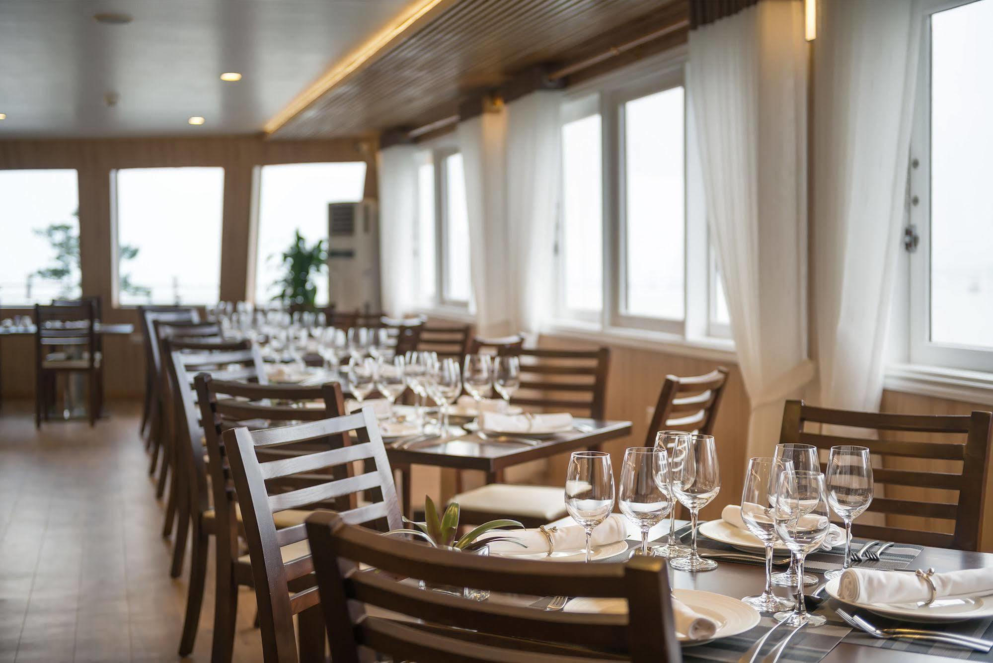 La Vela Premium Cruise - Managed By Paradise Cruises Ha Long Exteriör bild