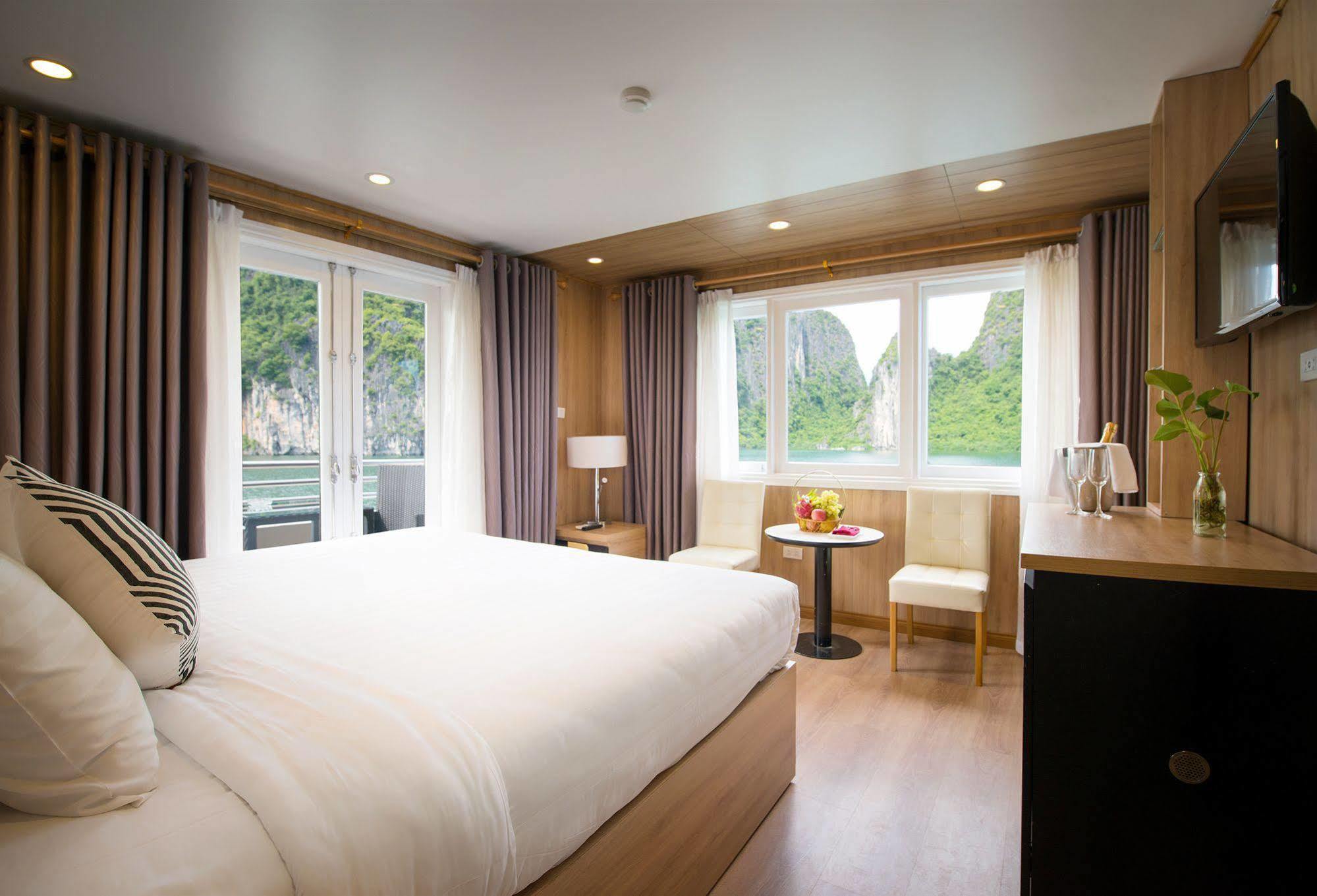 La Vela Premium Cruise - Managed By Paradise Cruises Ha Long Exteriör bild